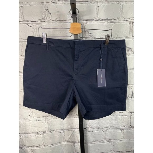 Tommy Hilfiger Pants - NWT Tommy Hilfiger Short
